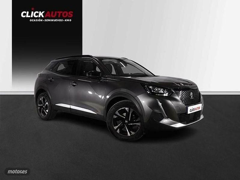 Usado Peugeot 2008 Allure 100 CV (73 kW) 2022 Gris / plata SUV