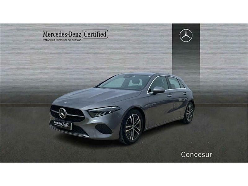 Usado Mercedes A180 Progressive 136 CV (100 kW) 2024 Gris Berlina
