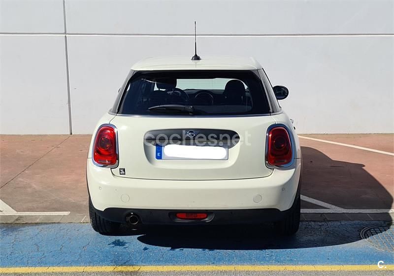 Usado Mini ONE 102 CV (75 kW) 2020 Blanco Utilitario