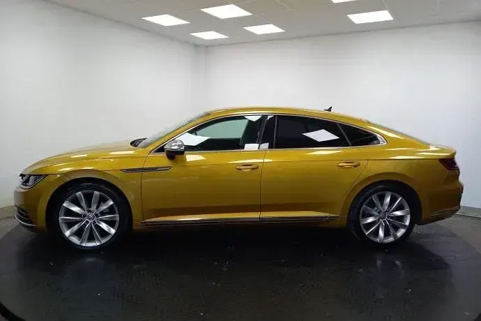 Usado VW Arteon Elegance 150 CV (110 kW) 2020