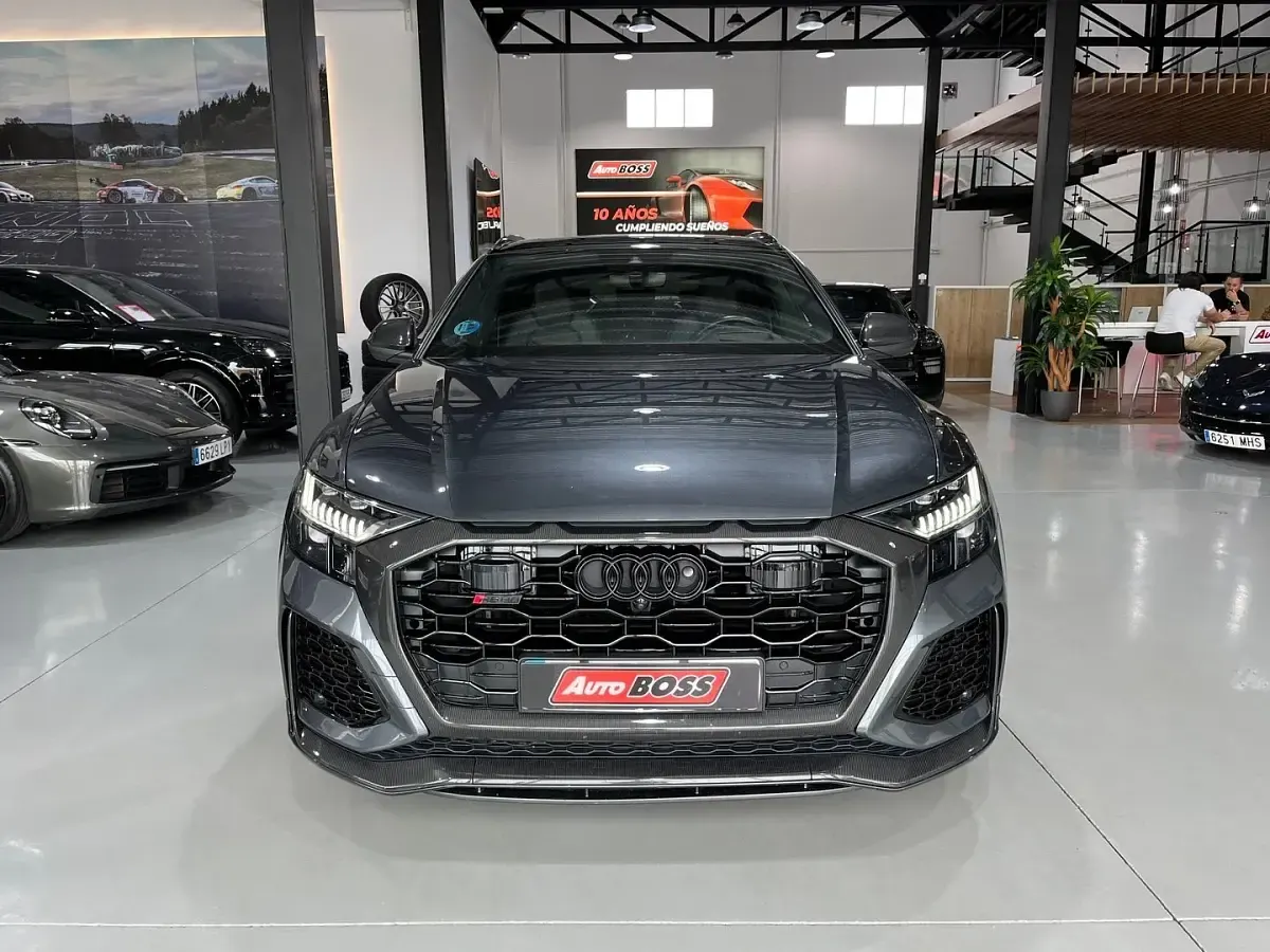 Usado Audi Q8 Premium 600 CV (441 kW) 2023 Gris SUV