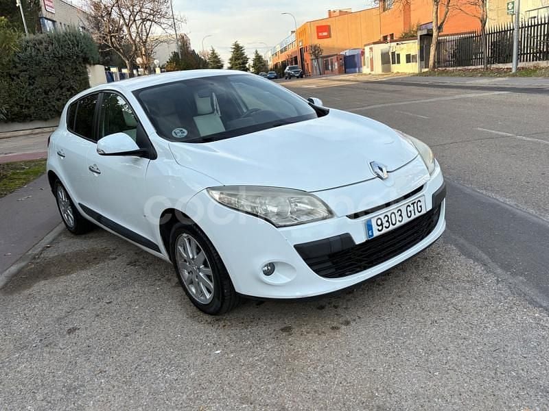 Usado Renault Mégane 85 CV (62 kW) 2010 Blanco Berlina
