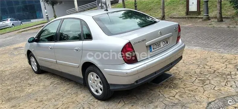 Usado Citroën C5 Exclusive 138 CV (101 kW) 2003 Gris / plata Berlina