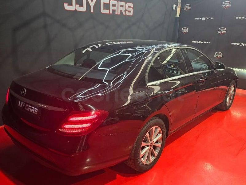 Usado Mercedes E220 194 CV (142 kW) 2018 Negro Berlina