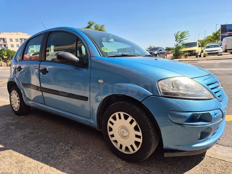 Usado Citroën C3 61 CV (44 kW) 2004 Azul Berlina
