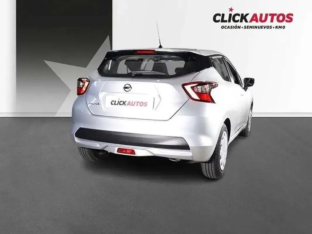 Usado Nissan Micra Acenta 101 CV (74 kW) 2022 Plateado Utilitario