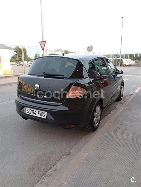 Usado Seat Toledo Sport 140 CV (102 kW) 2007 Negro Utilitario