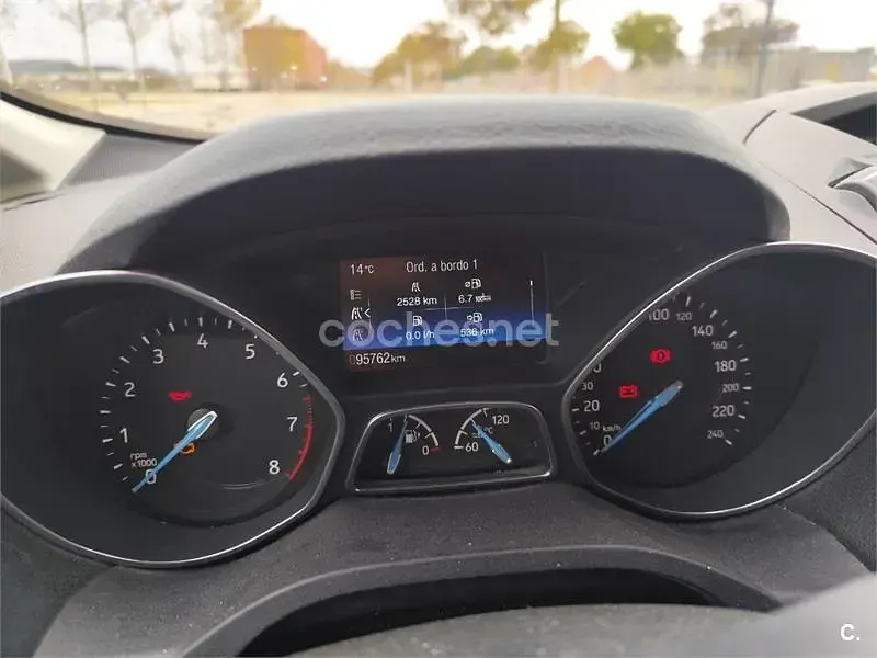 Usado Ford C-MAX Trend 125 CV (91 kW) 2015 Negro Monovolumen