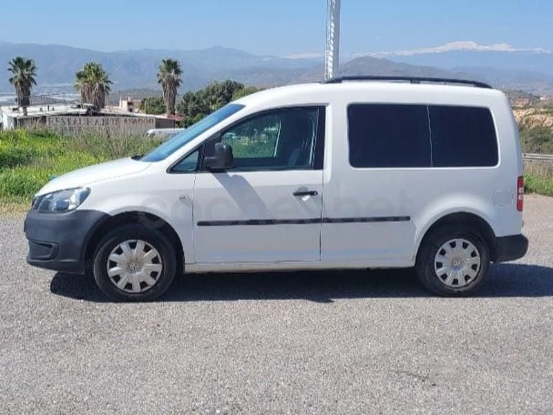 Usado VW Caddy 75 CV (55 kW) 2012 Blanco Monovolumen