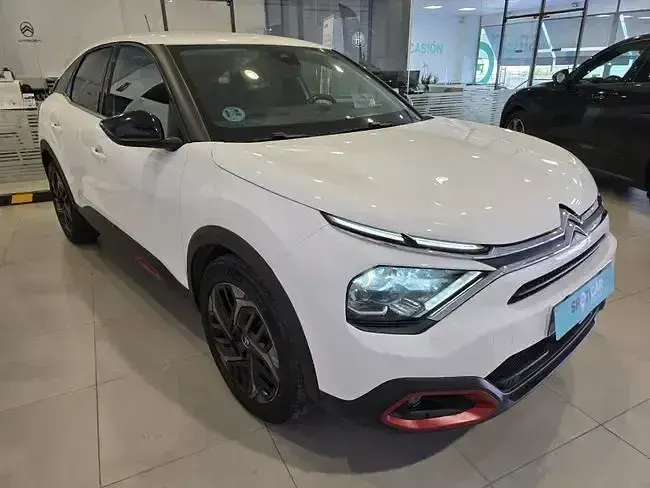 Usado Citroën C4 Feel 130 CV (95 kW) 2021 Blanco Berlina