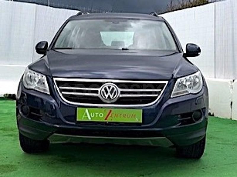 Käytetty VW Tiguan Sport 140 HP (102 kW) 2011 Sininen Katumaasturi