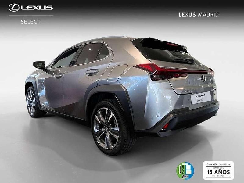 Usado Lexus UX 300e Executive Line 150 kW (204 CV) 2022 Plateado SUV