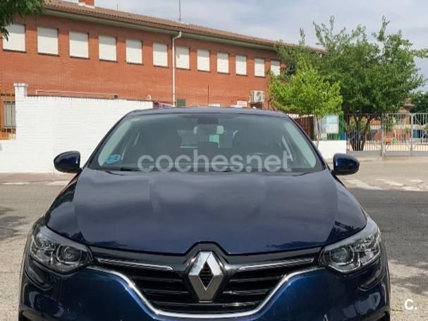 Azul Usado 2017 Renault Mégane IV Berlina | 12.500 € (Un poco caro) - Imagen 1/4