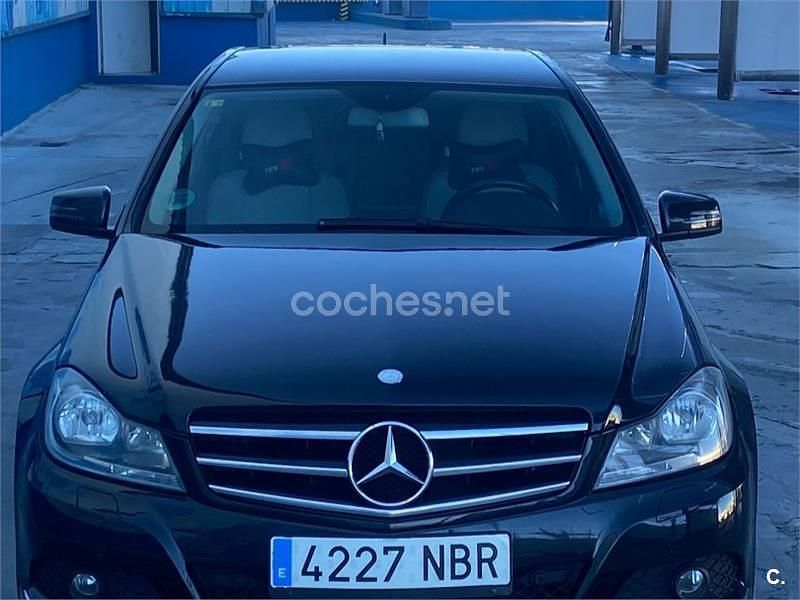 Usado Mercedes C230 Avantgarde 204 CV (150 kW) 2008 Negro Familiar