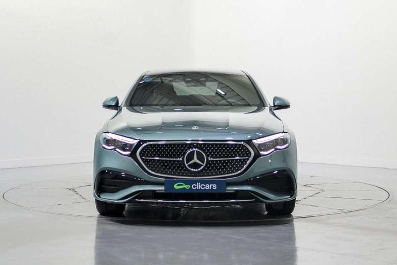 Verde Usado 2024 Mercedes E300 Berlina | 54.290 € (Precio justo) - Imagen 1/4