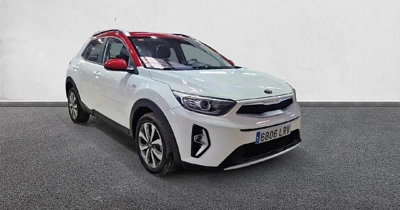 Usado Kia Stonic 100 CV (73 kW) 2021 SUV