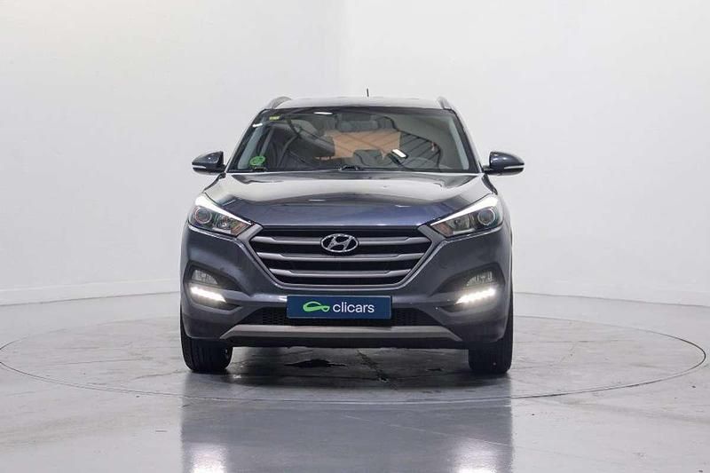 Usado Hyundai Tucson 131 CV (96 kW) 2015 Gris SUV