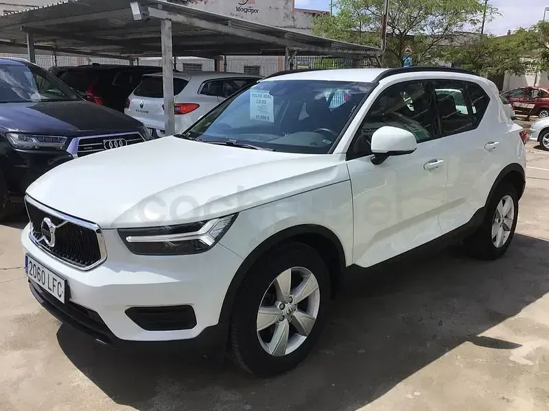 Begagnad Volvo XC40 150 HK (110 kW) 2020 Vit SUV
