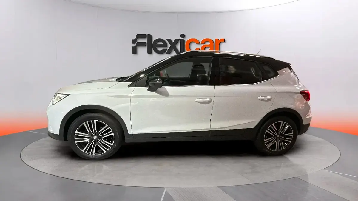 Usado Seat Arona Xperience 116 CV (85 kW) 2024 Blanco SUV
