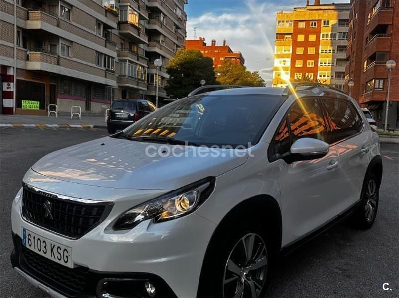 Blanco Usado 2018 Peugeot 2008 Allure SUV | 11.500 € (Super precio) - Imagen 1/4