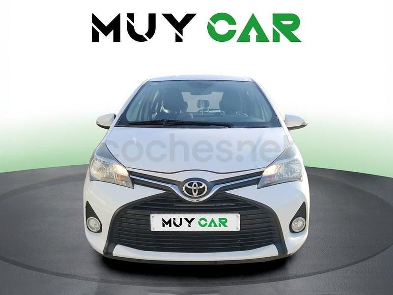 Usado Toyota Yaris City 69 CV (50 kW) 2017 Blanco Berlina