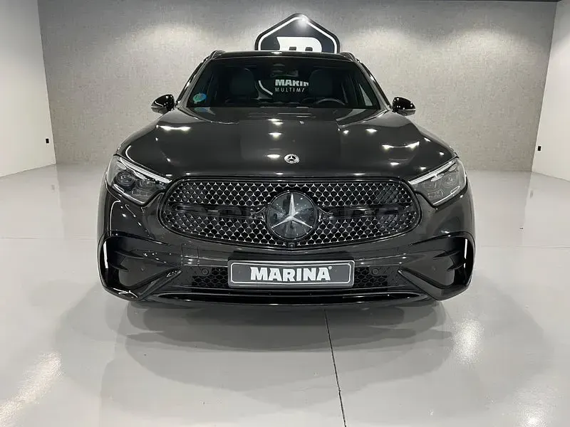 Usado Mercedes GLC220 197 CV (144 kW) 2023 Gris / plata SUV