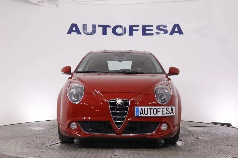 Usado Alfa Romeo MiTo 78 CV (57 kW) 2016 Rojo Utilitario
