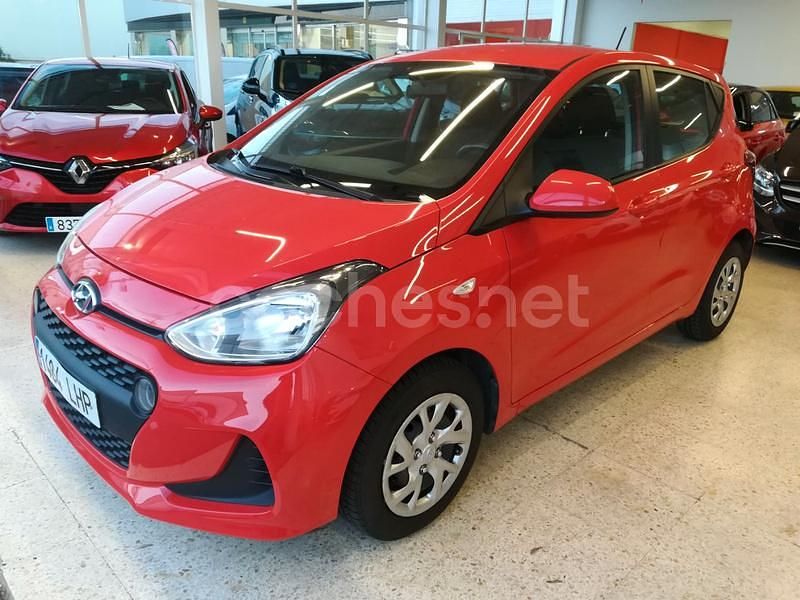 Usado Hyundai i10 67 CV (49 kW) 2020 Rojo Utilitario