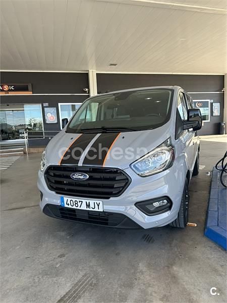 Usado Ford Transit Custom Nugget 130 CV (95 kW) 2023 Gris / plata Monovolumen