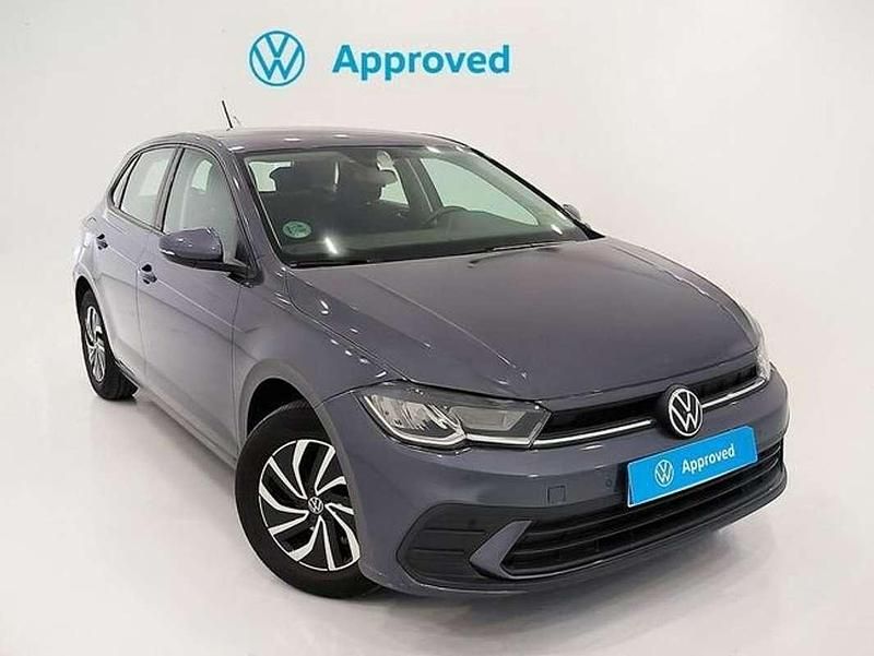 Gris Usado 2024 VW Polo Life Utilitario | 17.250 € (Precio justo) - Imagen 1/4