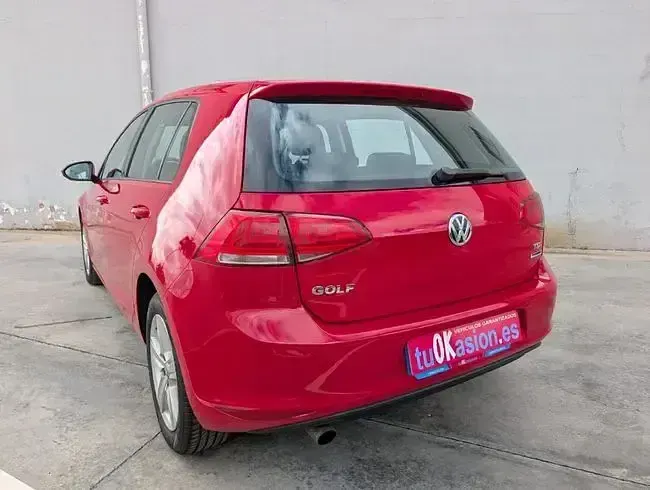 Usado VW Golf VII Advance 105 CV (77 kW) 2014 Rojo Berlina