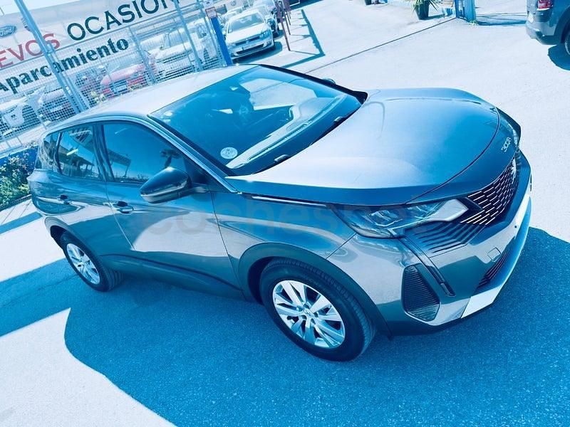 Usado Peugeot 3008 Active 130 CV (95 kW) 2022 Gris / plata SUV
