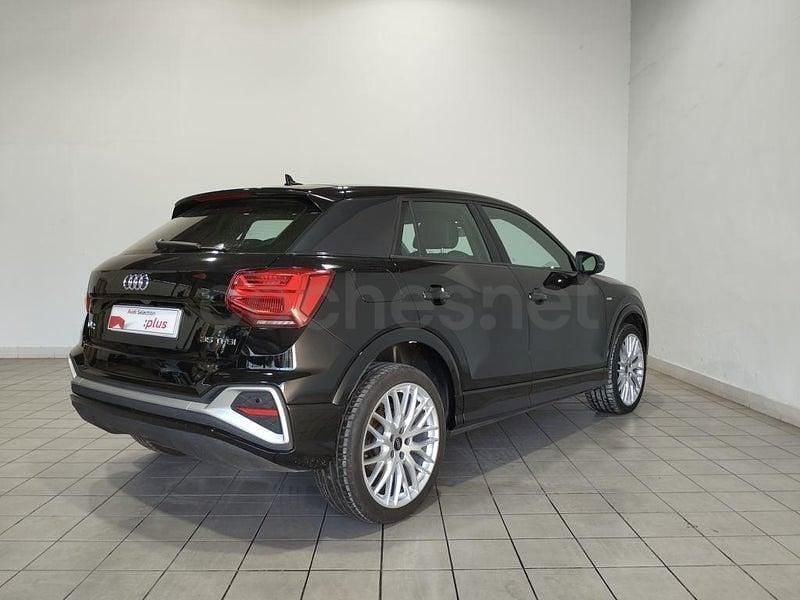Usado Audi Q2 Black Edition 150 CV (110 kW) 2025 Negro SUV