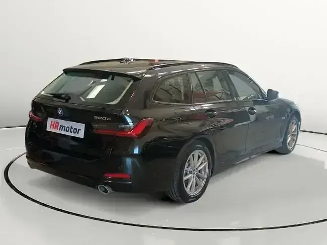 Usado BMW 320e 204 CV (150 kW) 2023 Negro Berlina