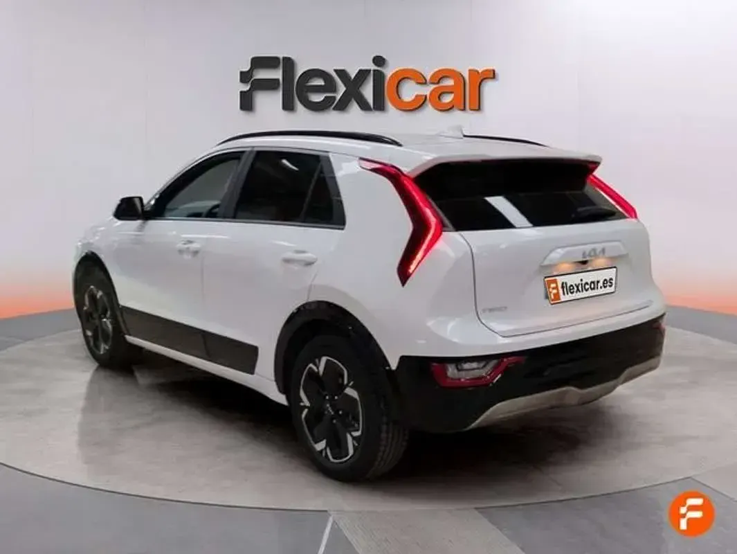 Usado Kia e-Niro 150 kW (204 CV) 2024 Blanco SUV