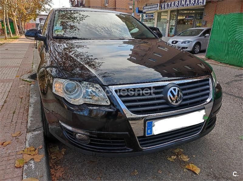 Negro Usado 2006 VW Passat Advance Berlina | 4100 € (Buen precio) - Imagen 1/4