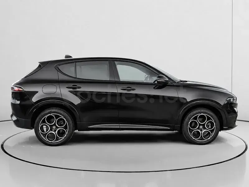 Usado Alfa Romeo Tonale Sprint 280 CV (205 kW) 2024 Negro SUV