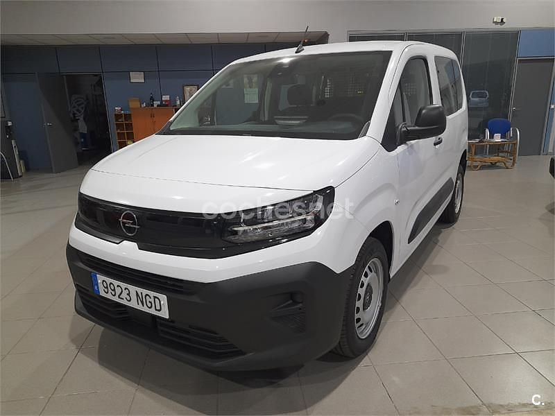 Novo Opel Combo 100 HP (73 kW) 2025 Branco Monovolume