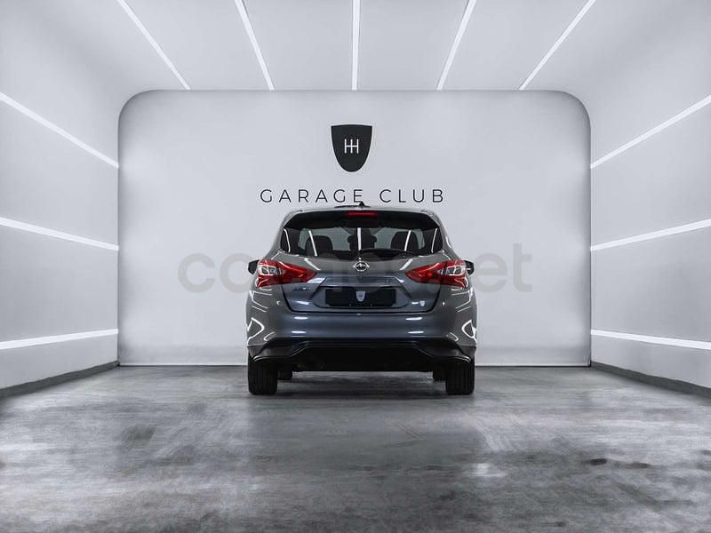 Usado Nissan Pulsar N-Connecta 116 CV (85 kW) 2016 Gris / plata Utilitario