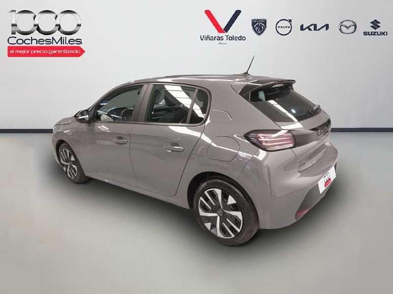 Usado Peugeot 208 Active 100 CV (73 kW) 2024 Gris Utilitario