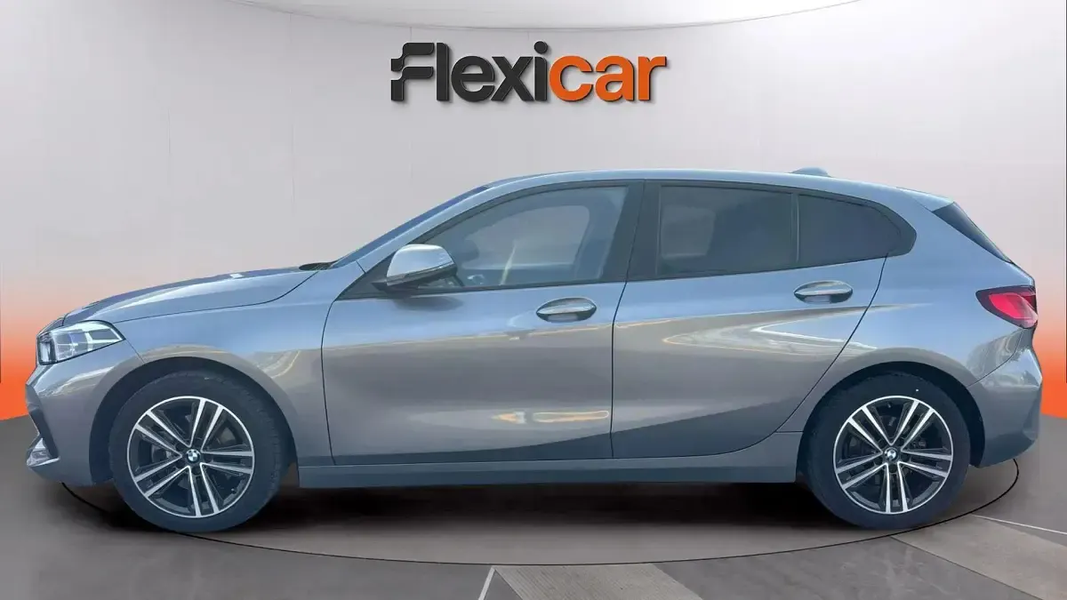 Usado BMW 118 150 CV (110 kW) 2022 Gris Utilitario
