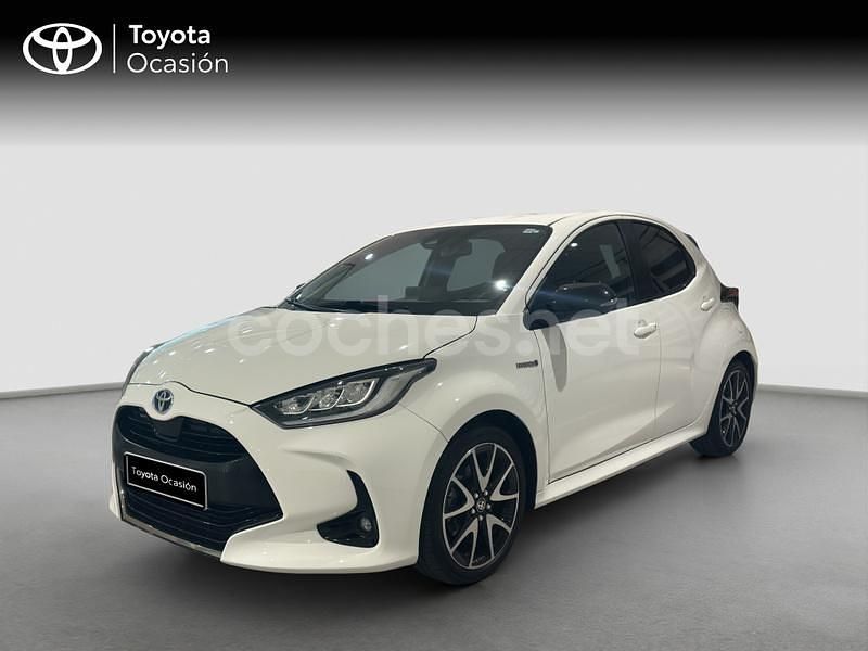Blanco Usado 2021 Toyota Yaris Hybrid Style Berlina | 17.490 € (Precio justo) - Imagen 1/4