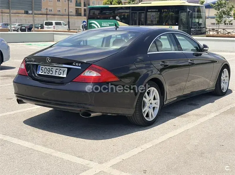 Usado Mercedes CLS350 292 CV (214 kW) 2006 Negro Berlina