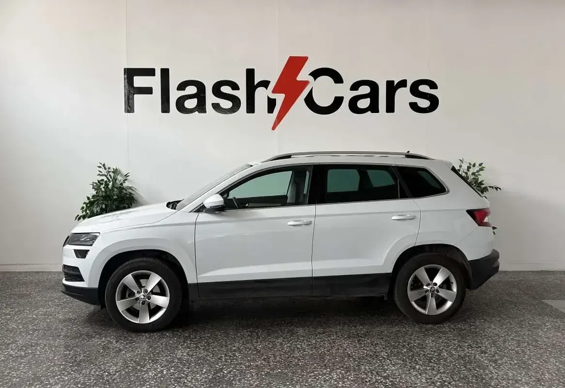 Usado Skoda Karoq Ambition 116 CV (85 kW) 2019 Blanco SUV
