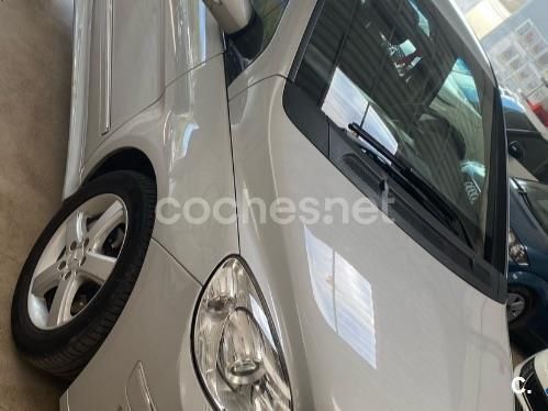 Gris / plata Usado 2007 Mercedes B200 Monovolumen | 9999 € (Un poco caro) - Imagen 1/4