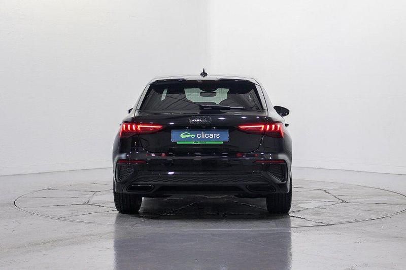 Usado Audi A3 Sportback e-tron 150 CV (110 kW) 2022 Negro Utilitario