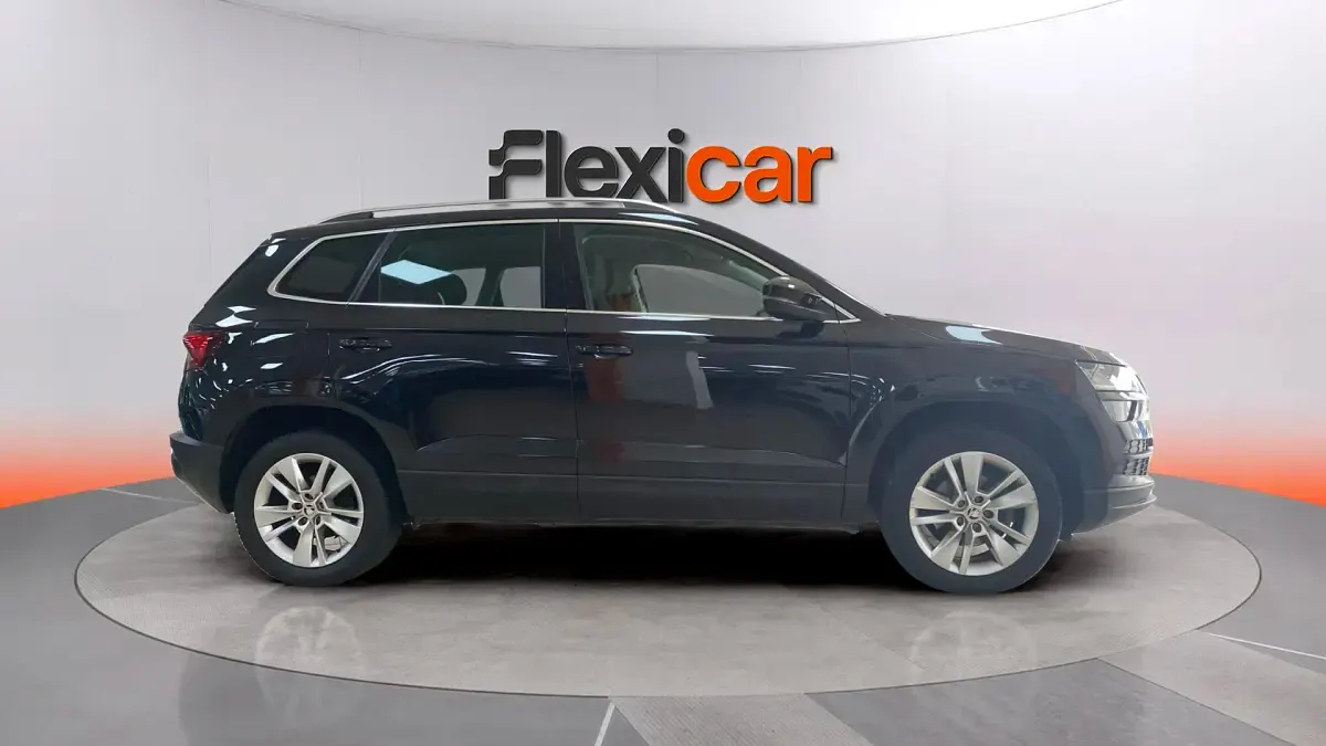 Usado Skoda Karoq Ambition 116 CV (85 kW) 2019 Negro SUV