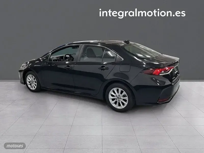 Usado Toyota Corolla Active 122 CV (89 kW) 2023 Negro Berlina