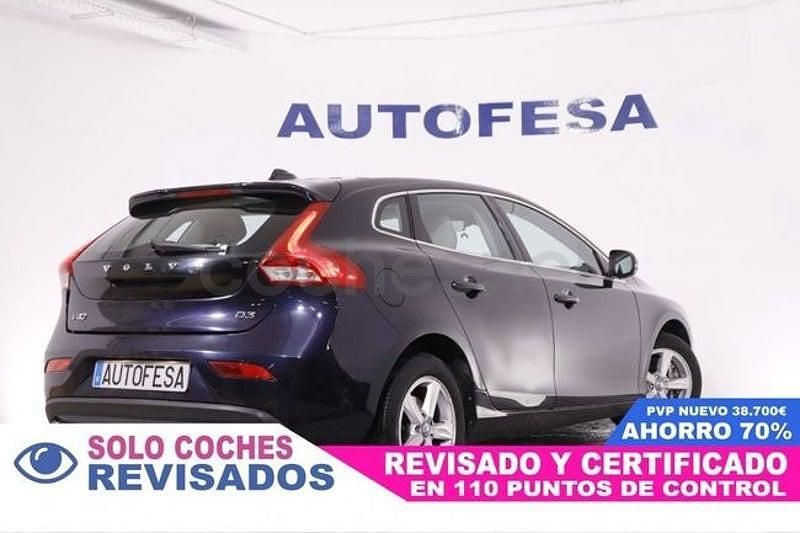 Usado Volvo V40 Momentum 150 CV (110 kW) 2015 Azul Berlina