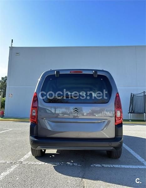 Usado Citroën Berlingo Feel 100 CV (73 kW) 2019 Gris / plata Monovolumen